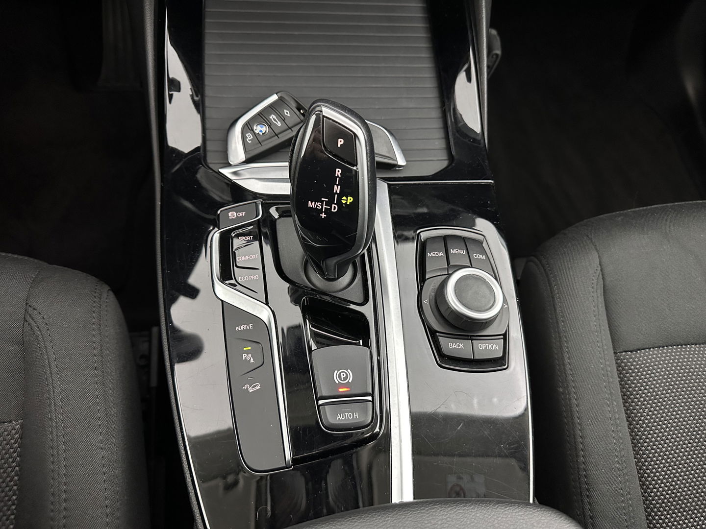 BMW X3 xDrive30e [Plug-In] (INCL-BTW) *PANO | FULL-LED | COMFORTSEATS | PRIVACYGLASS | ECC | PDC | CRUISE | TOWBAR | 18''ALU*