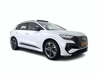 Audi Q4 e-tron - 40 S-Competition Launch edition 77 kWh [ 3-Fase-11kW ] {SOH-90%} (INCL-BTW) *HEATPUMP | PANO | LEATHER-FABRIC | MATRIX-LED | SONOS-PREMIUM | ADAPTIVE-CRUISE | HEATED-SPORTSEATS | AMBIENTLIGHT | DIGI-COCKPIT | CAMERA | KEYLESS | NAVI-FULLMAP | 20"ALU*