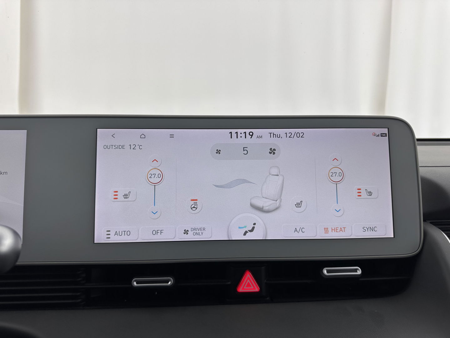 Hyundai IONIQ 5 Connect+ 73kWh (3-Fase-11kW) {SOH-98%} INCL-BTW) Aut *HEATPUMP | LEATHER-FABRIC | BOSE-AUDIO | FULL-LED | DIGI-COCKPIT | AMBIENTLIGHT | DAB | SHIFTPADDLES | HEAD-UP | NAVI-FULLMAP | KEYLESS | CAMERA | HEATED-COMFORTSEATS | TOWBAR*