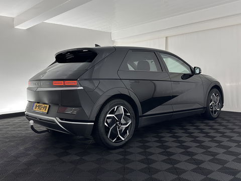 Hyundai IONIQ 5 Connect+ 73kWh (3-Fase-11kW) {SOH-98%} INCL-BTW) Aut *HEATPUMP | LEATHER-FABRIC | BOSE-AUDIO | FULL-LED | DIGI-COCKPIT | AMBIENTLIGHT | DAB | SHIFTPADDLES | HEAD-UP | NAVI-FULLMAP | KEYLESS | CAMERA | HEATED-COMFORTSEATS | TOWBAR*
