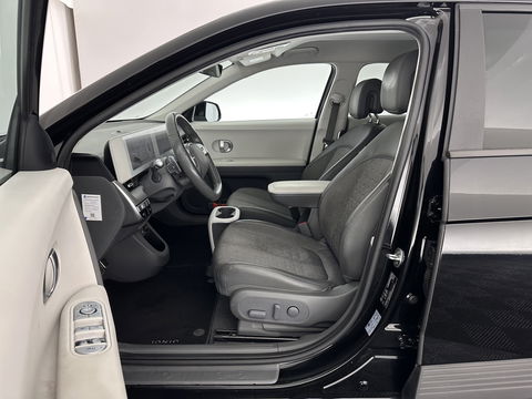 Hyundai IONIQ 5 Connect+ 73kWh (3-Fase-11kW) {SOH-98%} INCL-BTW) Aut *HEATPUMP | LEATHER-FABRIC | BOSE-AUDIO | FULL-LED | DIGI-COCKPIT | AMBIENTLIGHT | DAB | SHIFTPADDLES | HEAD-UP | NAVI-FULLMAP | KEYLESS | CAMERA | HEATED-COMFORTSEATS | TOWBAR*