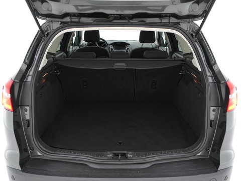 Ford FOCUS Wagon 1.5 TDCI Titanium Lease Edition (INCL-BTW) Aut. *NAVI-FULLMAP | HEATED-COMFORTSEATS | KEYLESS | PRIVACY-GLASS | ECC | SYNC-AUDIO | PDC | CRUISE | 16''ALU*