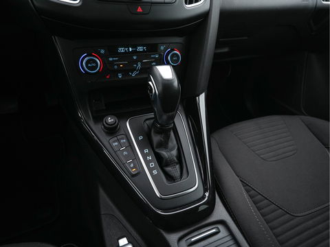 Ford FOCUS Wagon 1.5 TDCI Titanium Lease Edition (INCL-BTW) Aut. *NAVI-FULLMAP | HEATED-COMFORTSEATS | KEYLESS | PRIVACY-GLASS | ECC | SYNC-AUDIO | PDC | CRUISE | 16''ALU*