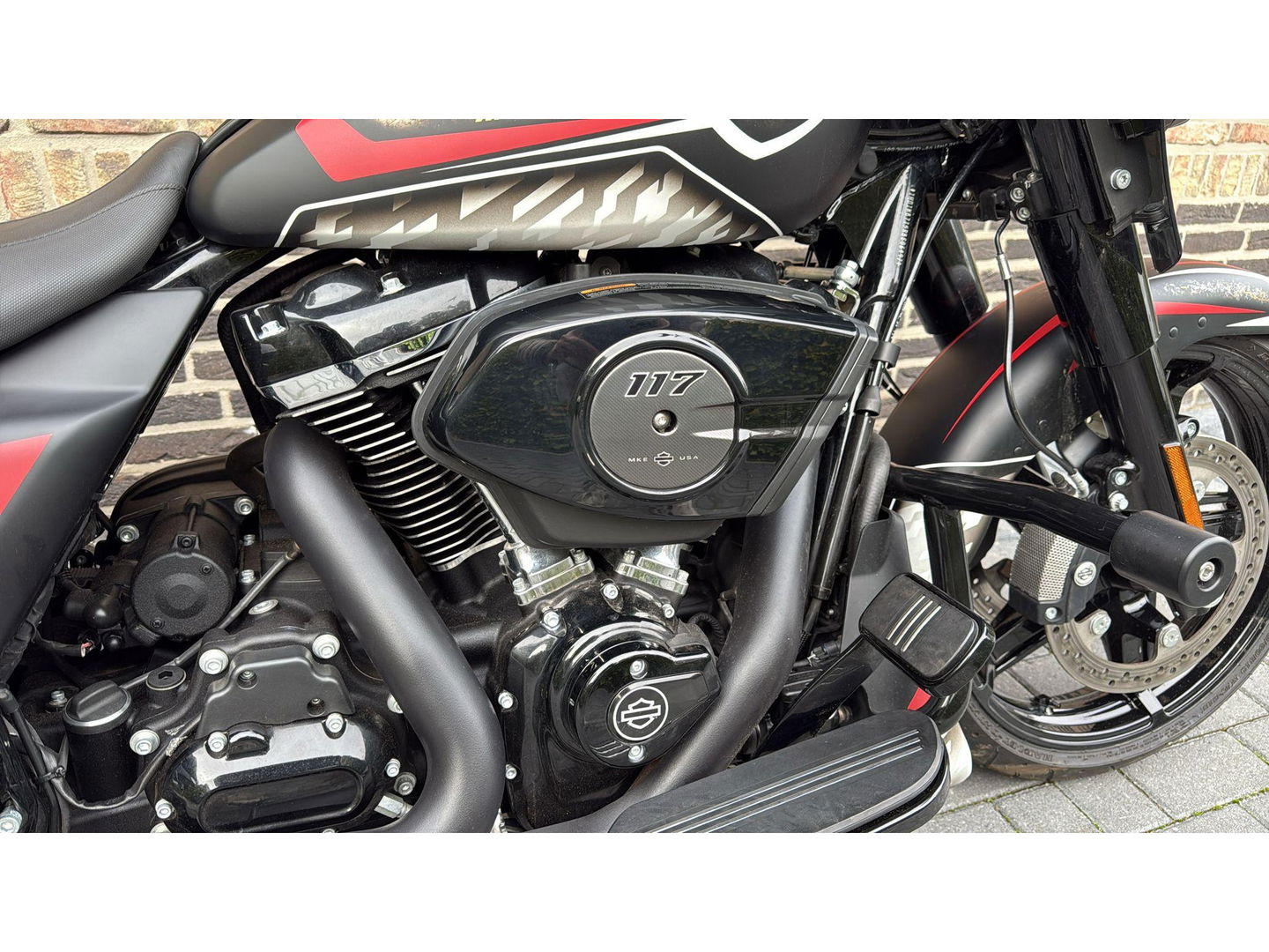 Harley Davidson 117 FLHX Street Glide Special Paint