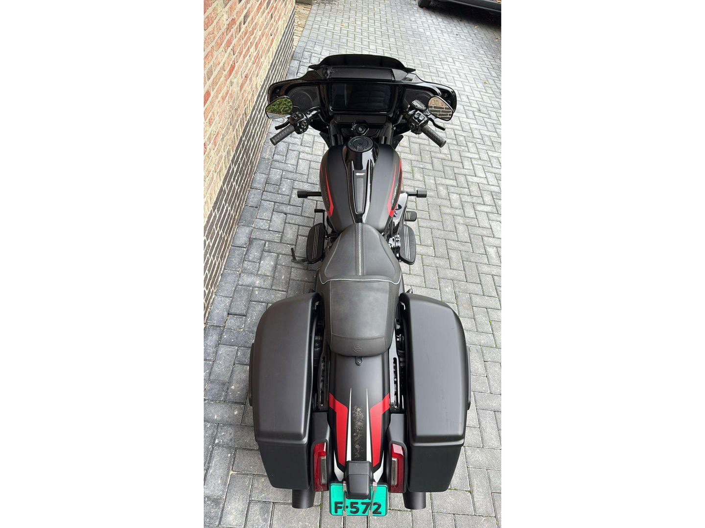 Harley Davidson 117 FLHX Street Glide Special Paint