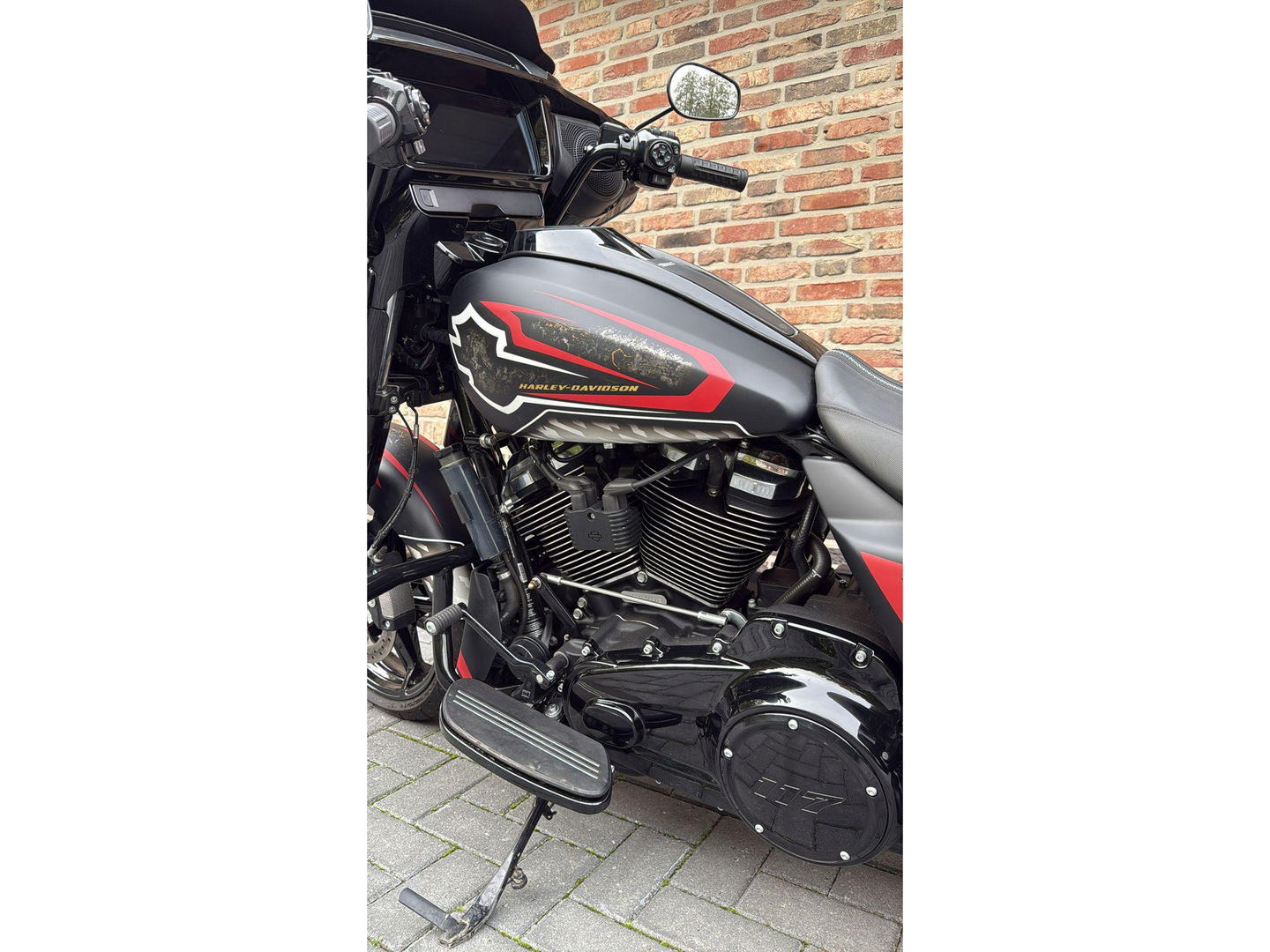Harley Davidson 117 FLHX Street Glide Special Paint