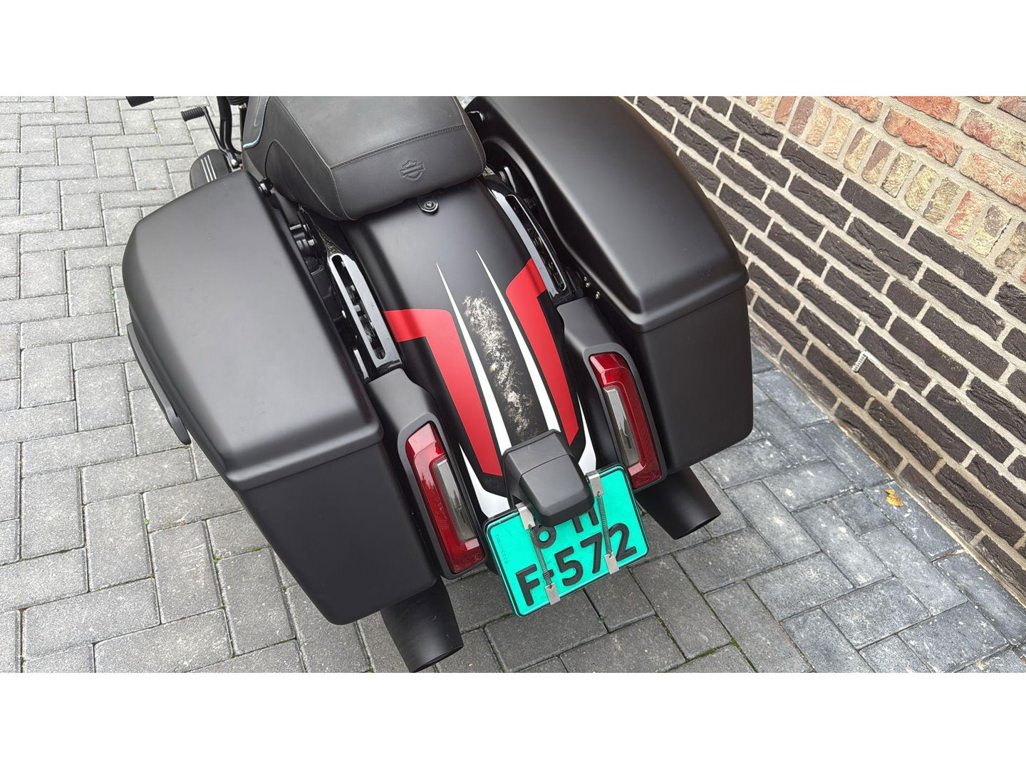 Harley Davidson 117 FLHX Street Glide Special Paint