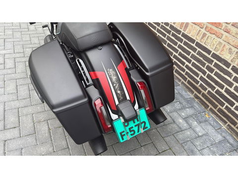 Harley Davidson 117 FLHX Street Glide Special Paint