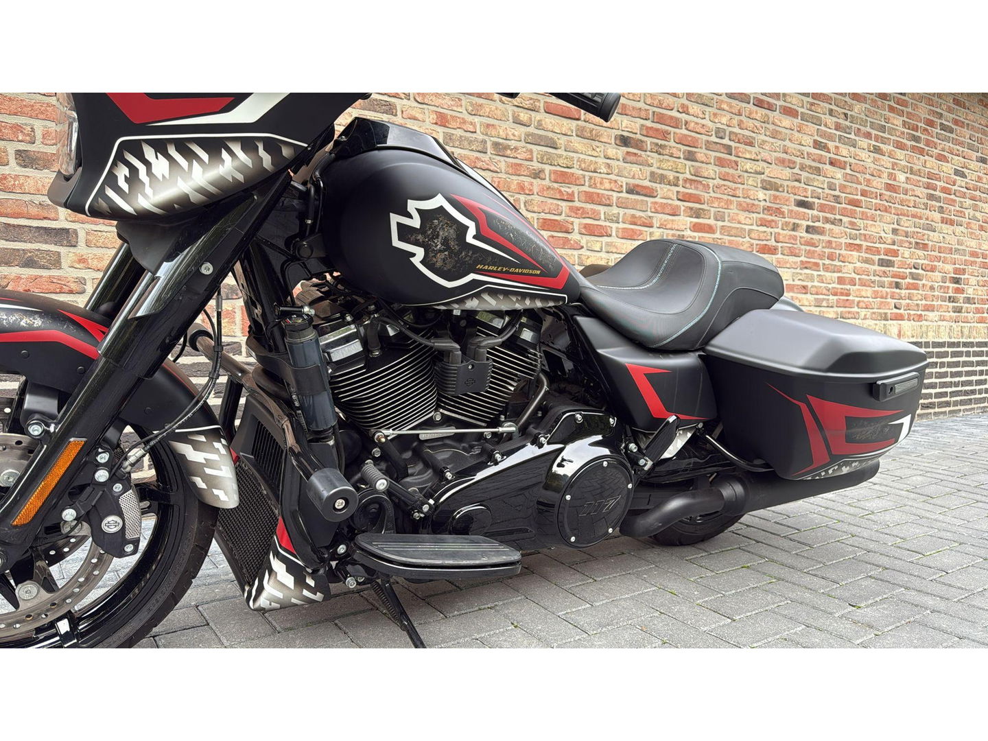 Harley Davidson 117 FLHX Street Glide Special Paint