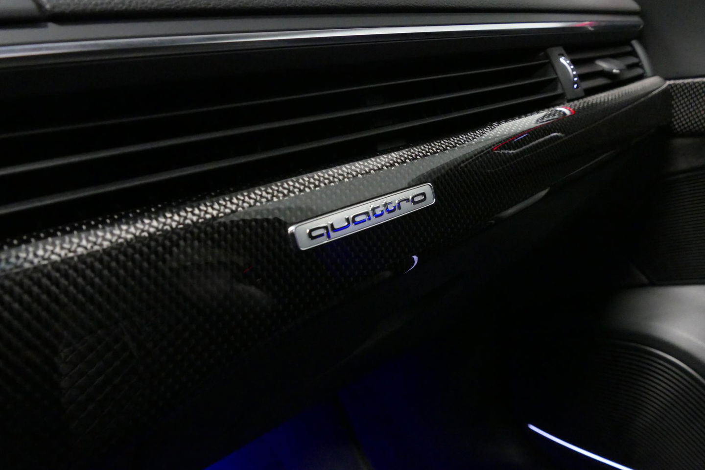 Audi S5 Sportback 3.0 TFSI S5 quattro / RS Seats / Panoramadak / Elektr. verstelbare voorstoelen + massage functie / Carbon interieurdelen / Magnetic Ride Control / Matrix LED / Apple Carplay - Android Auto / Stoelverwarming voor + achter / Bang & Olufsen Sound S