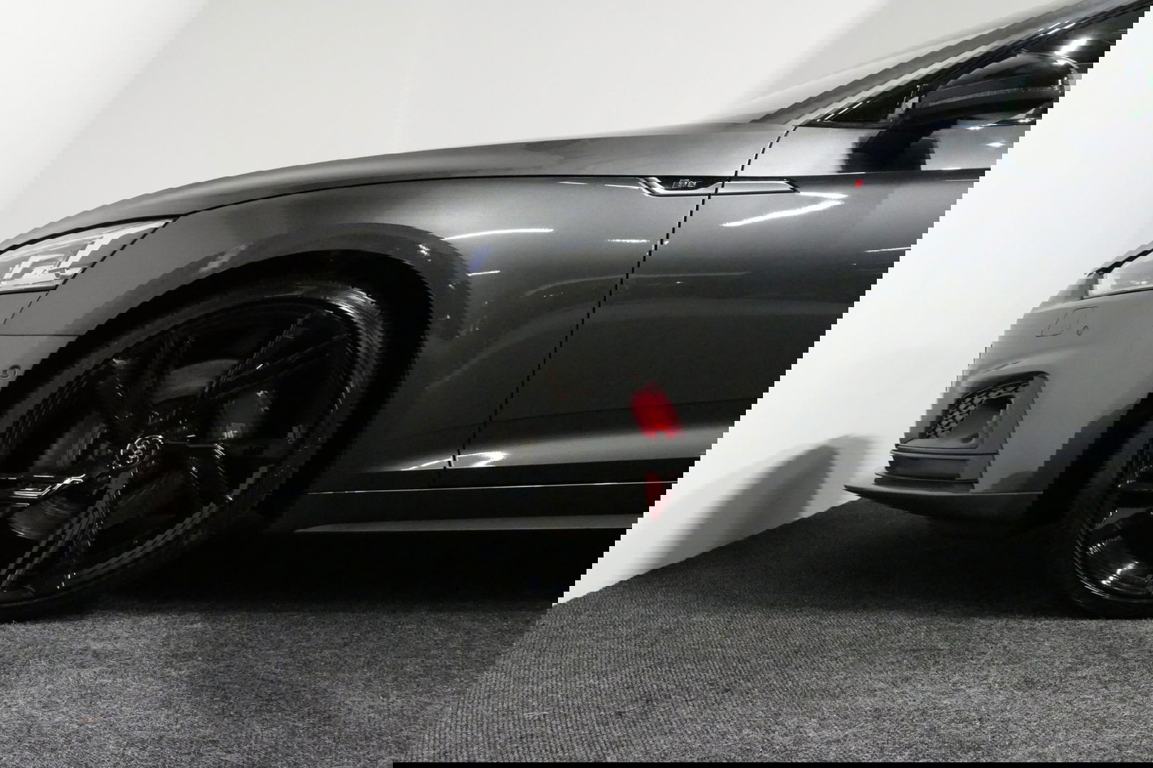 Audi S5 Sportback 3.0 TFSI S5 quattro / RS Seats / Panoramadak / Elektr. verstelbare voorstoelen + massage functie / Carbon interieurdelen / Magnetic Ride Control / Matrix LED / Apple Carplay - Android Auto / Stoelverwarming voor + achter / Bang & Olufsen Sound S