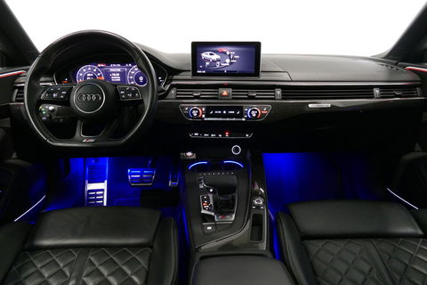 Audi S5 Sportback 3.0 TFSI S5 quattro / RS Seats / Panoramadak / Elektr. verstelbare voorstoelen + massage functie / Carbon interieurdelen / Magnetic Ride Control / Matrix LED / Apple Carplay - Android Auto / Stoelverwarming voor + achter / Bang & Olufsen Sound S