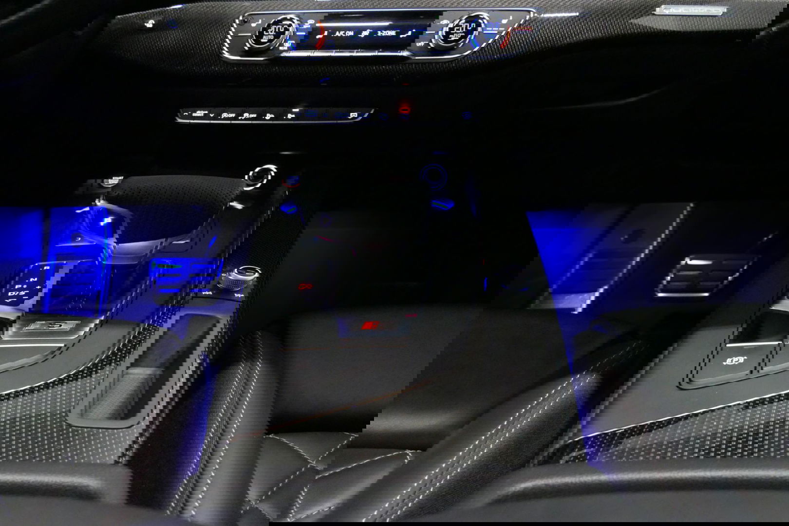 Audi S5 Sportback 3.0 TFSI S5 quattro / RS Seats / Panoramadak / Elektr. verstelbare voorstoelen + massage functie / Carbon interieurdelen / Magnetic Ride Control / Matrix LED / Apple Carplay - Android Auto / Stoelverwarming voor + achter / Bang & Olufsen Sound S