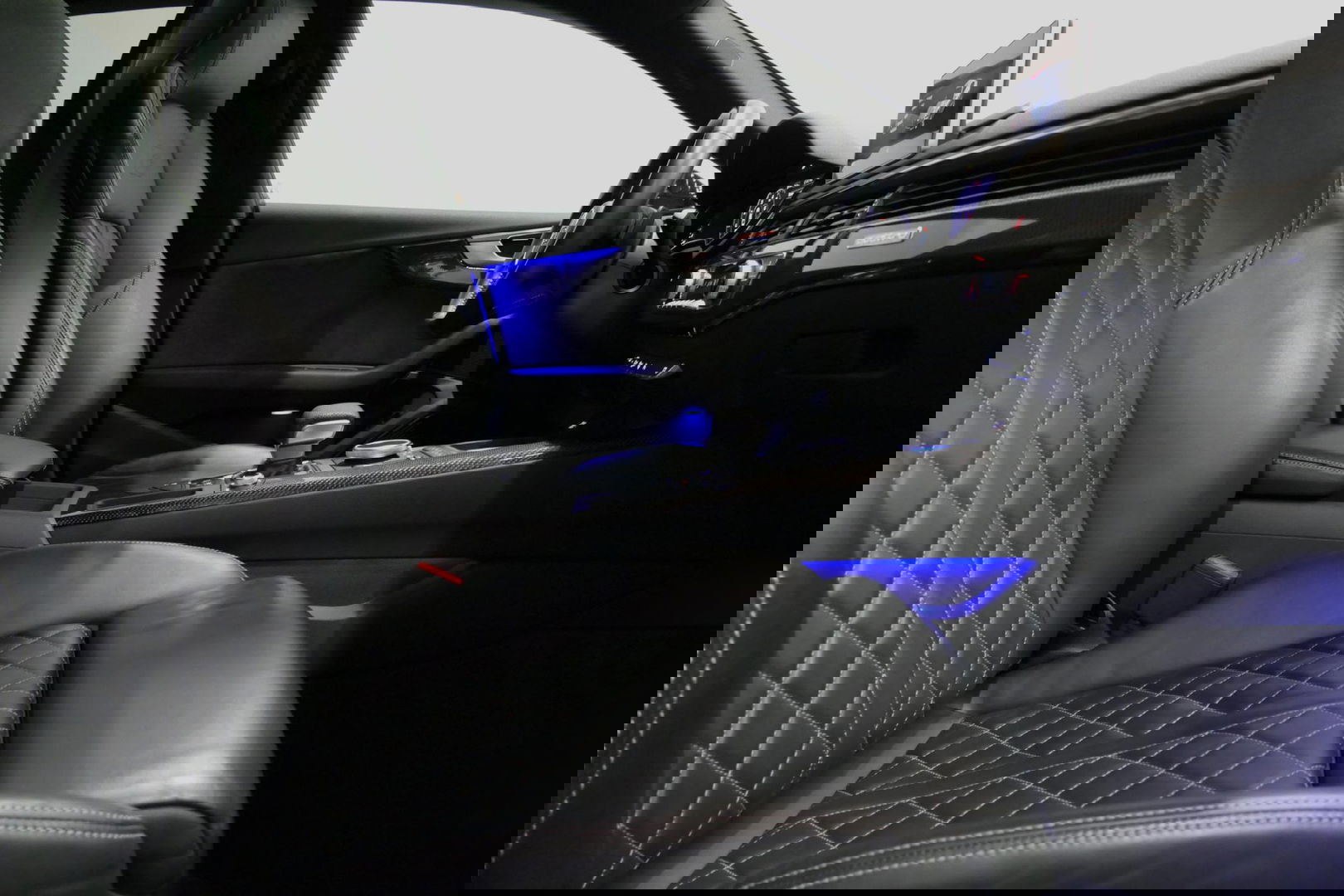 Audi S5 Sportback 3.0 TFSI S5 quattro / RS Seats / Panoramadak / Elektr. verstelbare voorstoelen + massage functie / Carbon interieurdelen / Magnetic Ride Control / Matrix LED / Apple Carplay - Android Auto / Stoelverwarming voor + achter / Bang & Olufsen Sound S