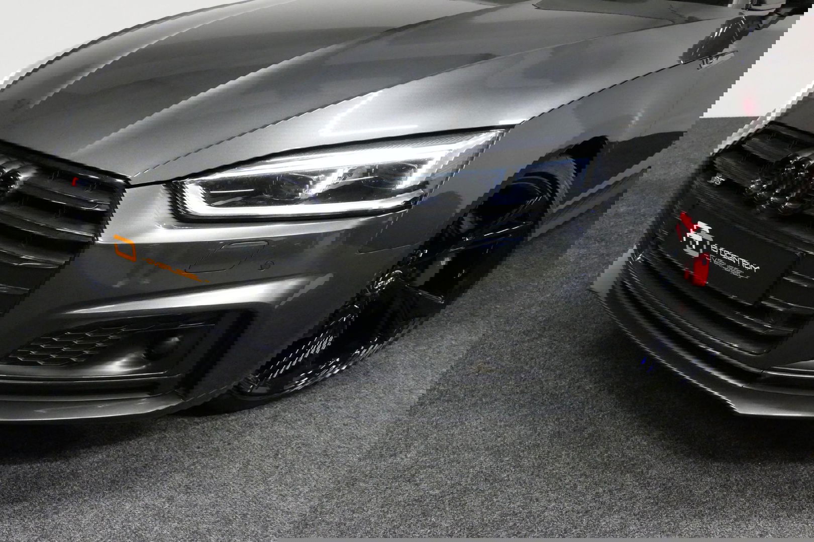 Audi S5 Sportback 3.0 TFSI S5 quattro / RS Seats / Panoramadak / Elektr. verstelbare voorstoelen + massage functie / Carbon interieurdelen / Magnetic Ride Control / Matrix LED / Apple Carplay - Android Auto / Stoelverwarming voor + achter / Bang & Olufsen Sound S