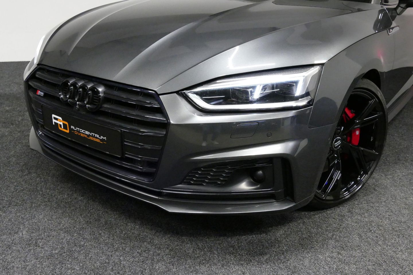 Audi S5 Sportback 3.0 TFSI S5 quattro / RS Seats / Panoramadak / Elektr. verstelbare voorstoelen + massage functie / Carbon interieurdelen / Magnetic Ride Control / Matrix LED / Apple Carplay - Android Auto / Stoelverwarming voor + achter / Bang & Olufsen Sound S