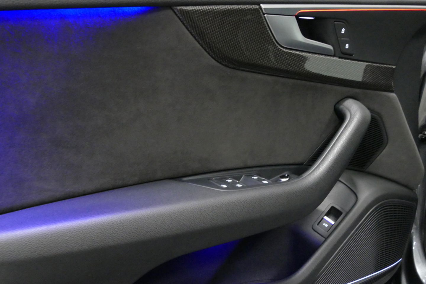 Audi S5 Sportback 3.0 TFSI S5 quattro / RS Seats / Panoramadak / Elektr. verstelbare voorstoelen + massage functie / Carbon interieurdelen / Magnetic Ride Control / Matrix LED / Apple Carplay - Android Auto / Stoelverwarming voor + achter / Bang & Olufsen Sound S