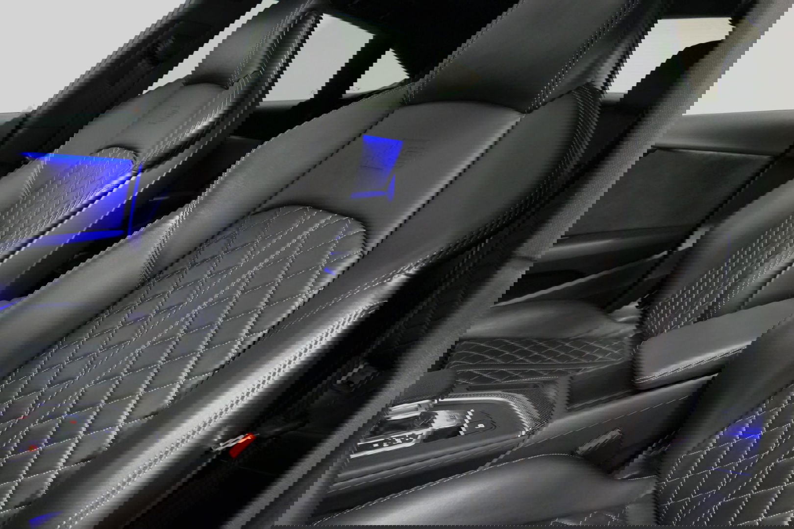 Audi S5 Sportback 3.0 TFSI S5 quattro / RS Seats / Panoramadak / Elektr. verstelbare voorstoelen + massage functie / Carbon interieurdelen / Magnetic Ride Control / Matrix LED / Apple Carplay - Android Auto / Stoelverwarming voor + achter / Bang & Olufsen Sound S