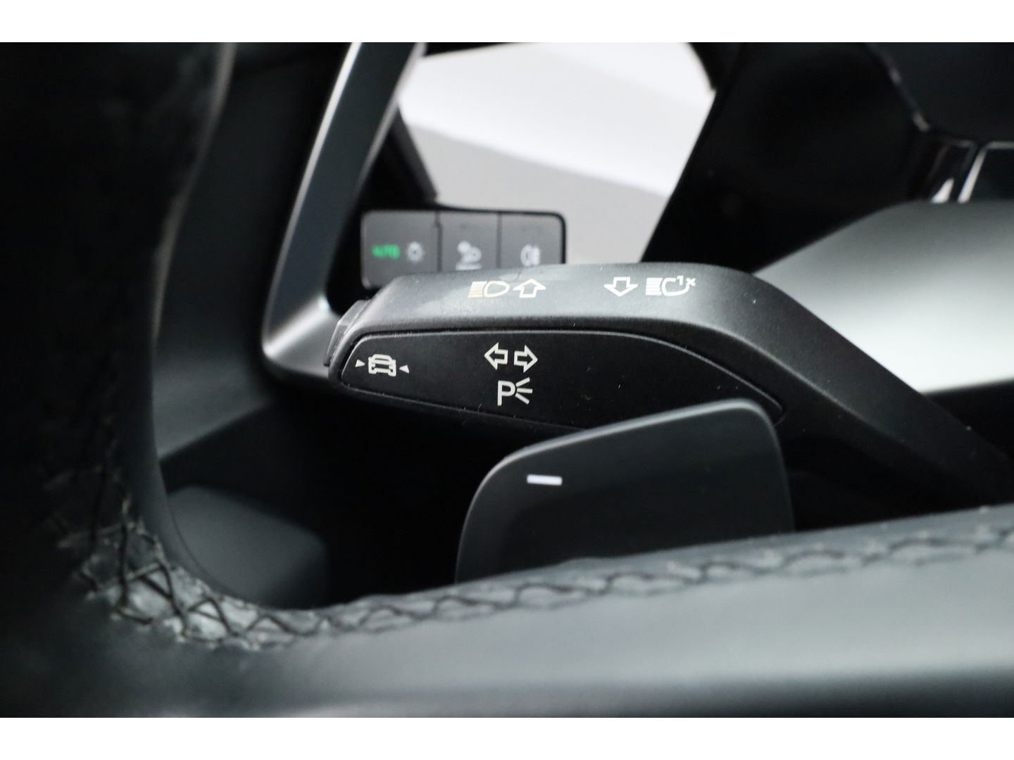 Audi A3 Sportback 35 TFSI S edition | Digi. Cockpit | Stoelverw. | Cruise ctrl | PDC | Nav + CarPlay | 18'' |