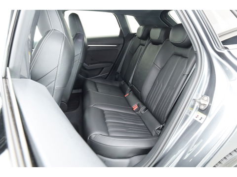 Audi A3 Sportback 35 TFSI S edition | Digi. Cockpit | Stoelverw. | Cruise ctrl | PDC | Nav + CarPlay | 18'' |
