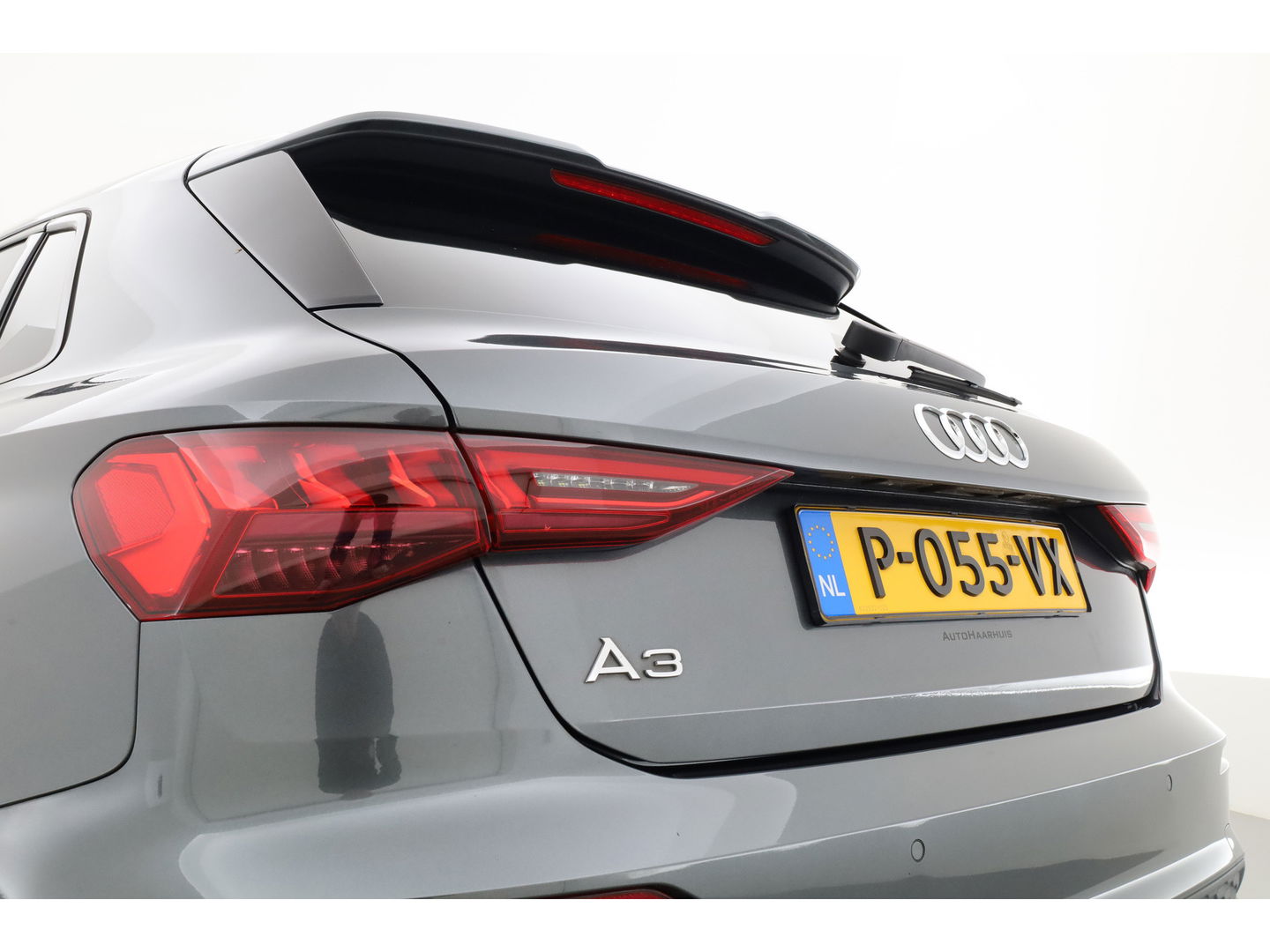 Audi A3 Sportback 35 TFSI S edition | Digi. Cockpit | Stoelverw. | Cruise ctrl | PDC | Nav + CarPlay | 18'' |