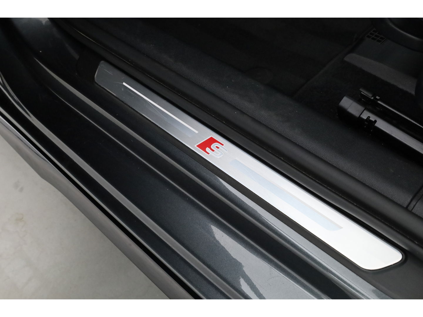 Audi A3 Sportback 35 TFSI S edition | Digi. Cockpit | Stoelverw. | Cruise ctrl | PDC | Nav + CarPlay | 18'' |