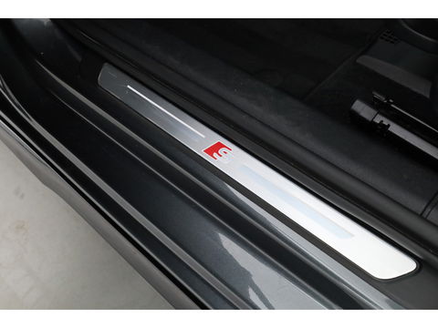 Audi A3 Sportback 35 TFSI S edition | Digi. Cockpit | Stoelverw. | Cruise ctrl | PDC | Nav + CarPlay | 18'' |