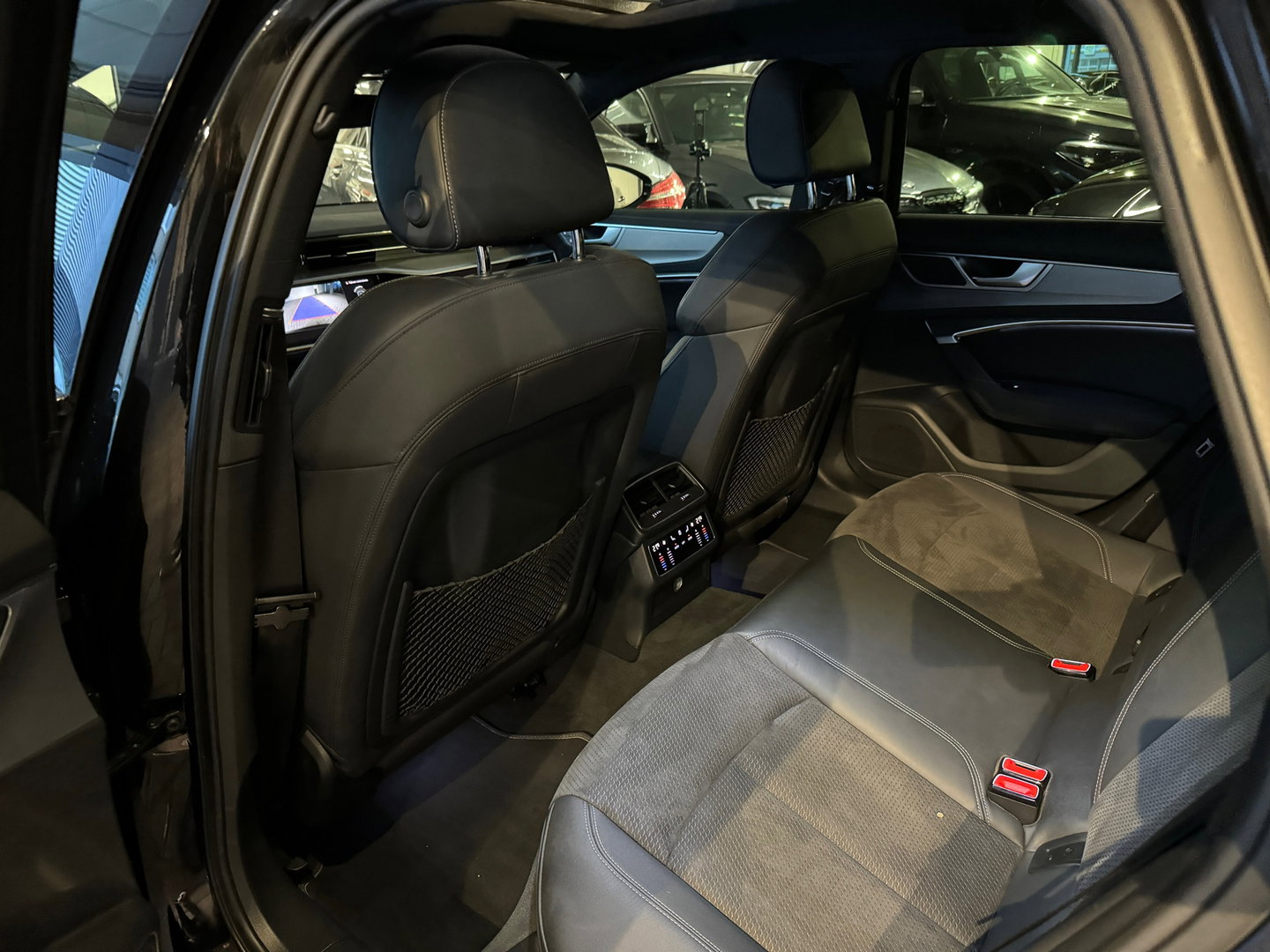 Audi A6 Avant 55 TFSI e quattro Competition Pano|Memory|Keyl