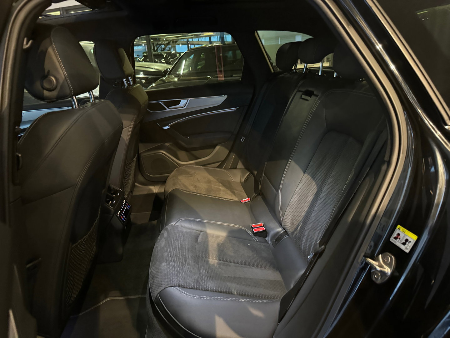 Audi A6 Avant 55 TFSI e quattro Competition Pano|Memory|Keyl