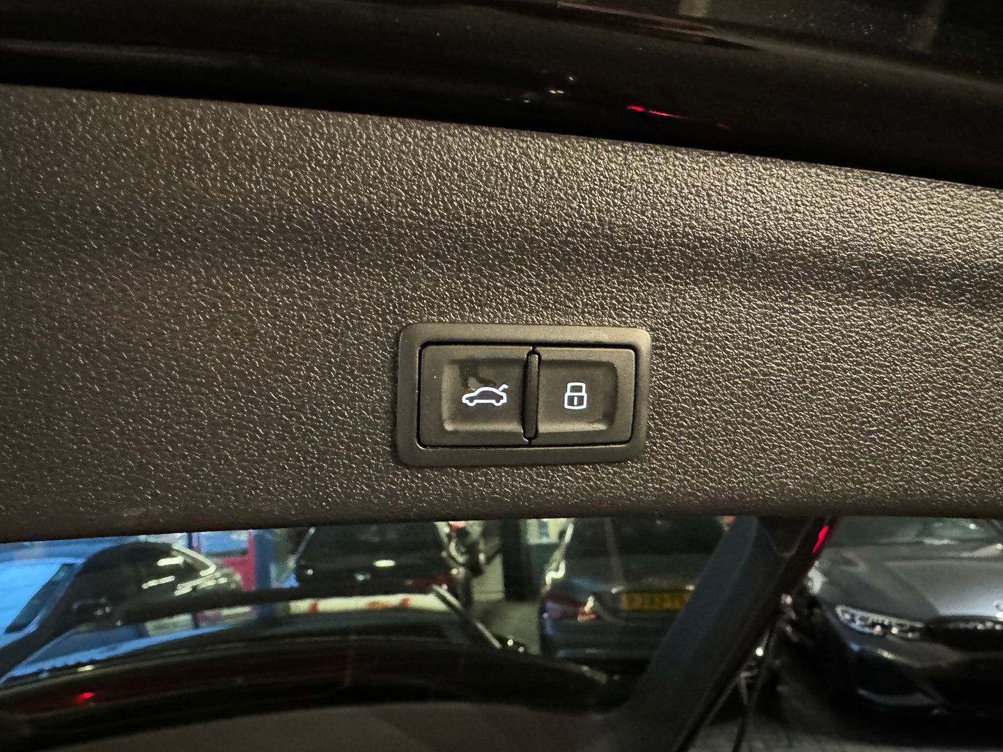 Audi A6 Avant 55 TFSI e quattro Competition Pano|Memory|Keyl