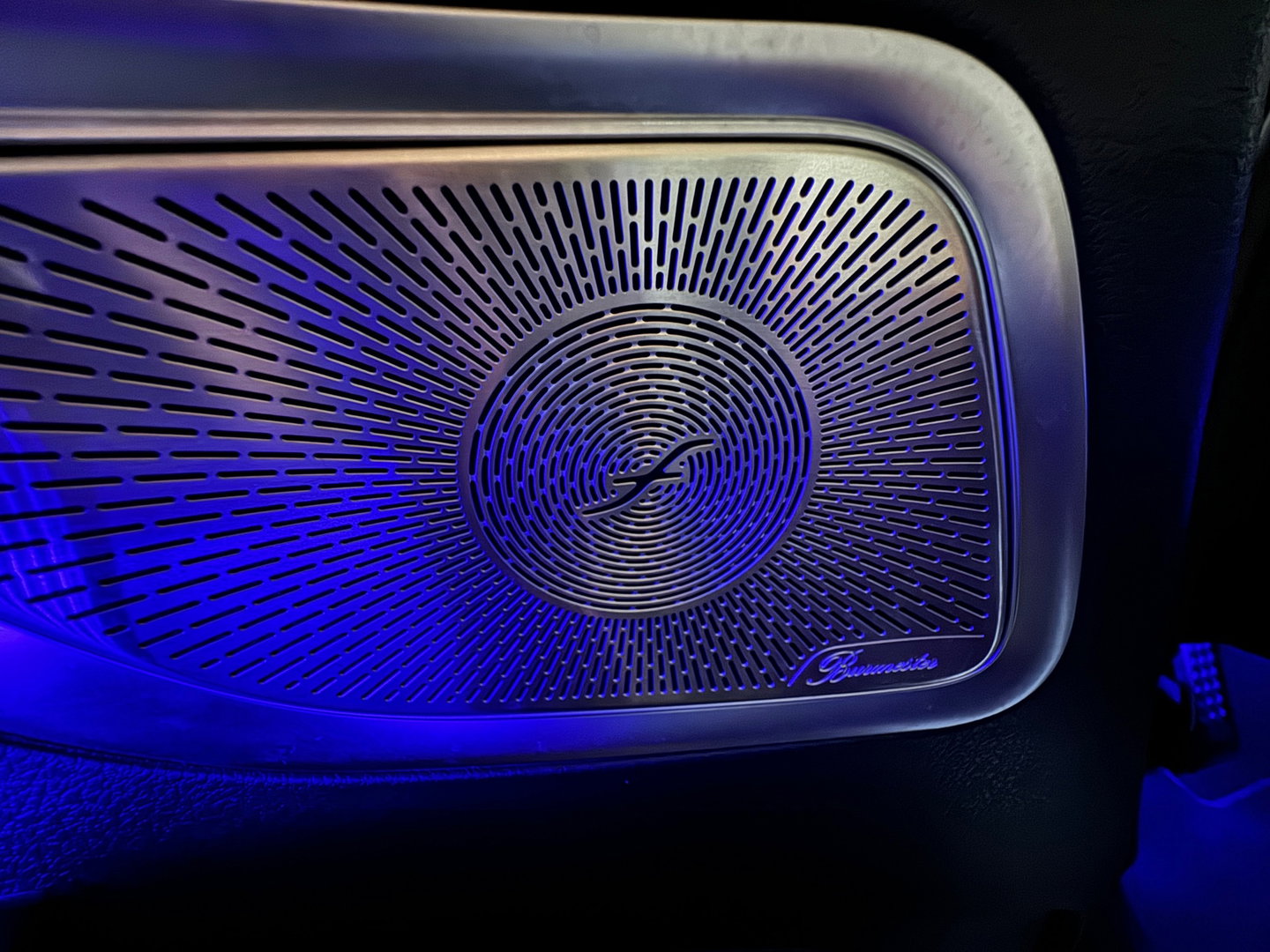 Mercedes-Benz C-Klasse 300 e AMG Pano|BTW|HuD|Burmester