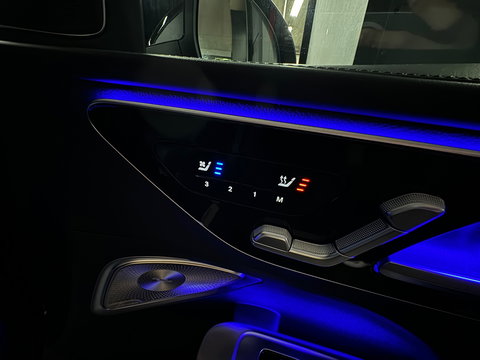 Mercedes-Benz C-Klasse 300 e AMG Pano|BTW|HuD|Burmester