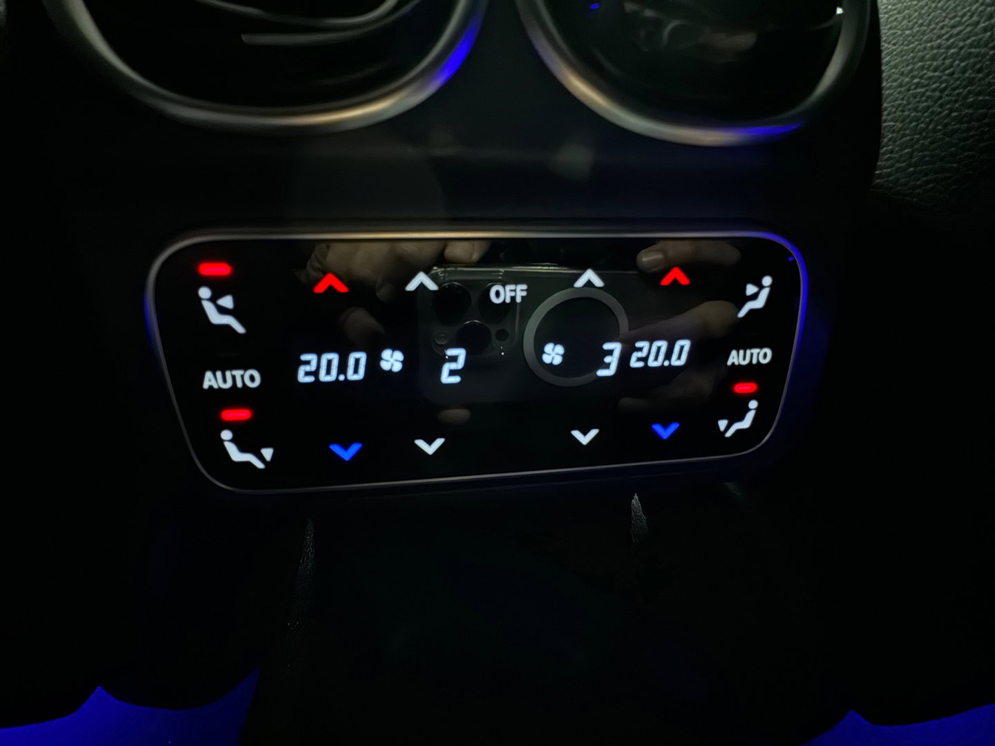 Mercedes-Benz C-Klasse 300 e AMG Pano|BTW|HuD|Burmester