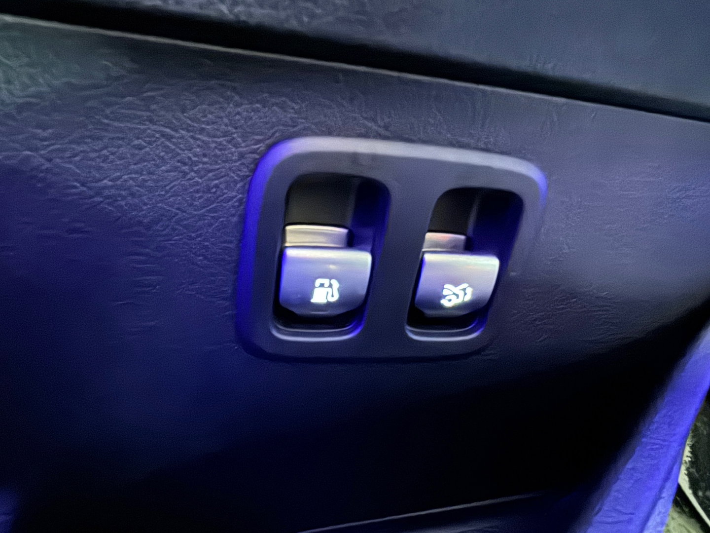 Mercedes-Benz C-Klasse 300 e AMG Pano|BTW|HuD|Burmester