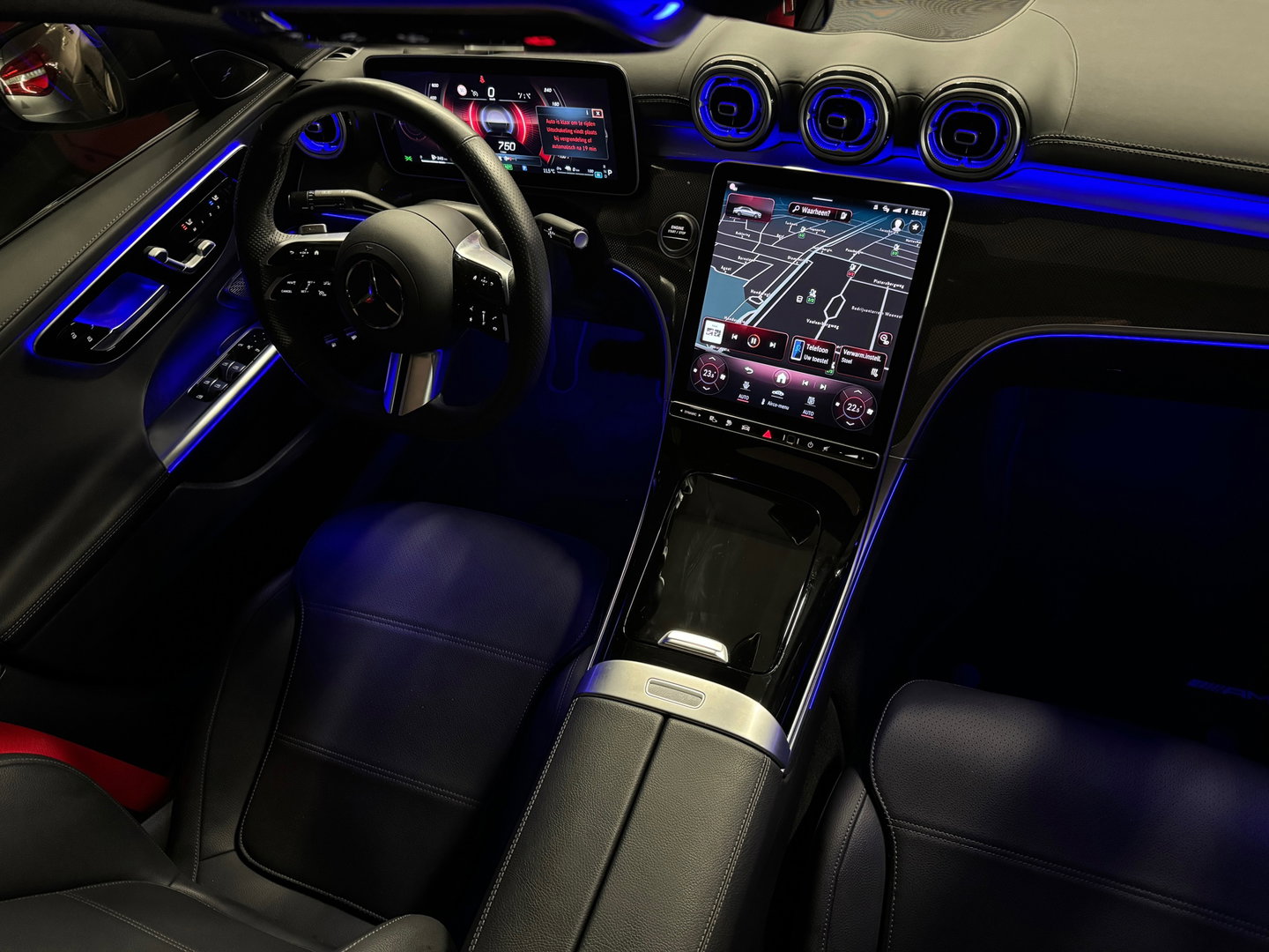 Mercedes-Benz C-Klasse 300 e AMG Pano|BTW|HuD|Burmester