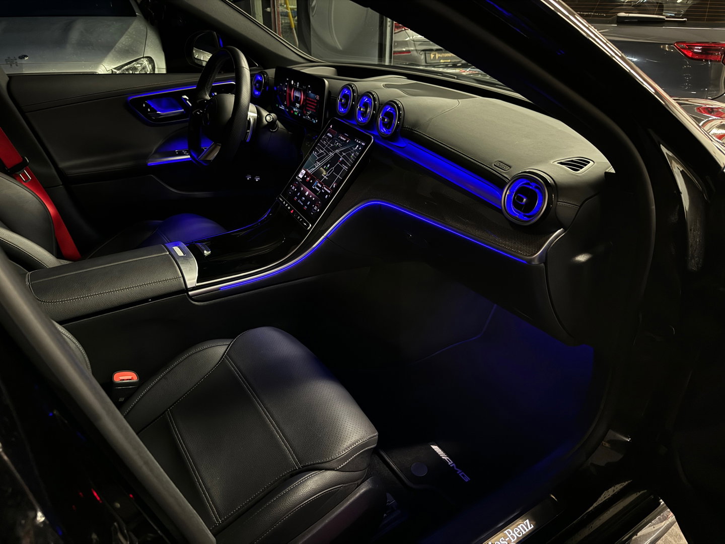 Mercedes-Benz C-Klasse 300 e AMG Pano|BTW|HuD|Burmester