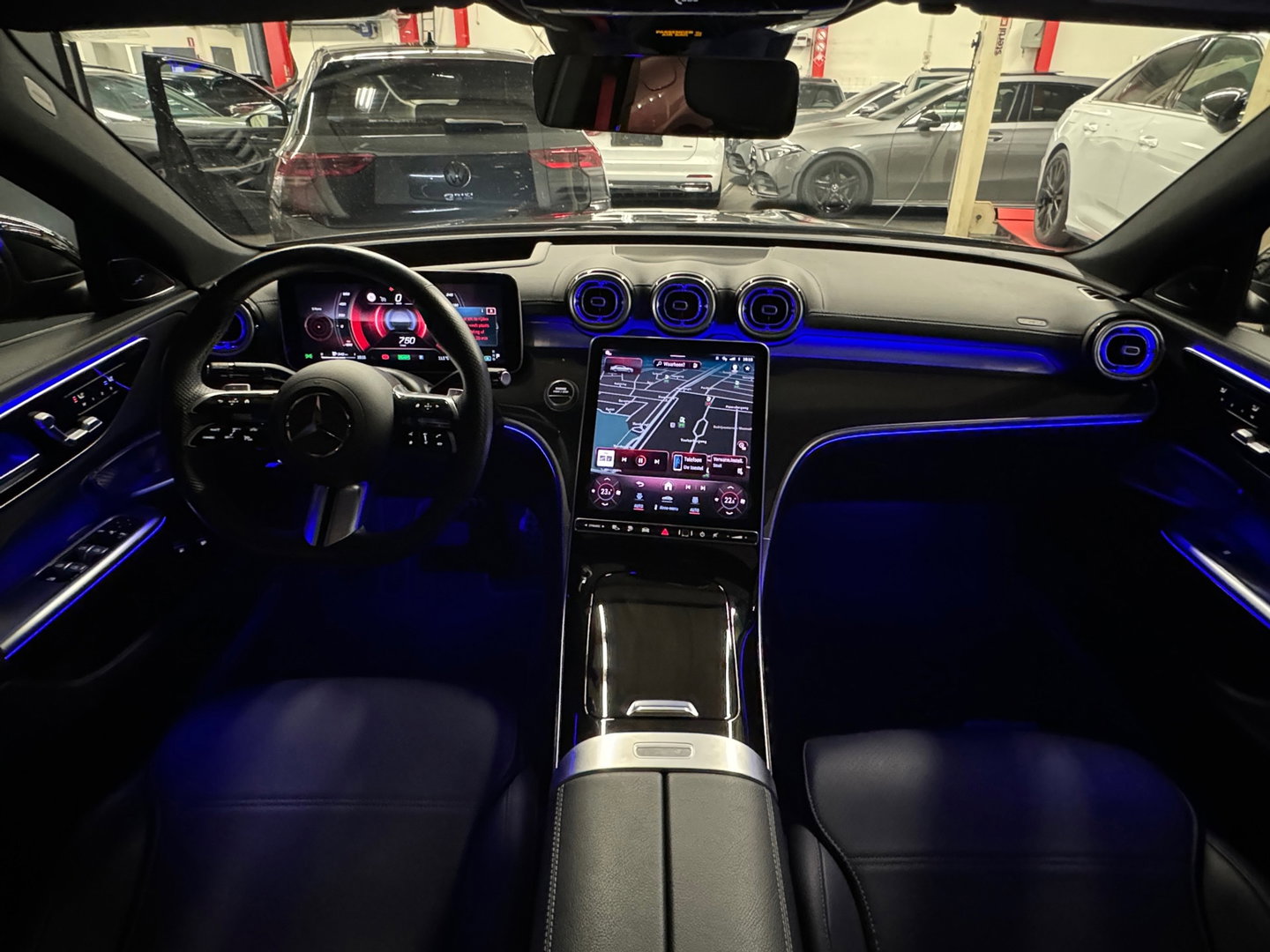 Mercedes-Benz C-Klasse 300 e AMG Pano|BTW|HuD|Burmester