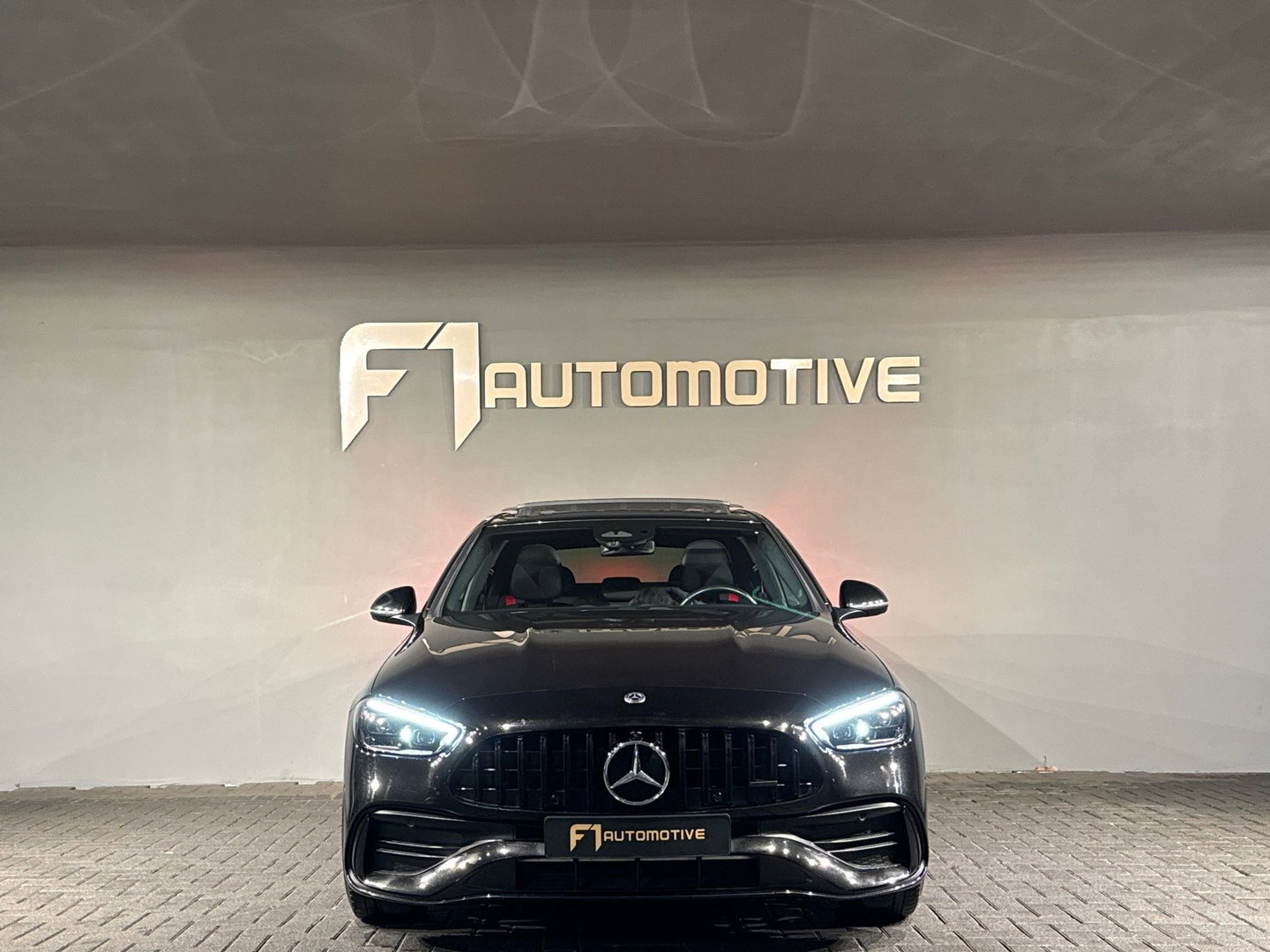 Mercedes-Benz C-Klasse 300 e AMG Pano|BTW|HuD|Burmester