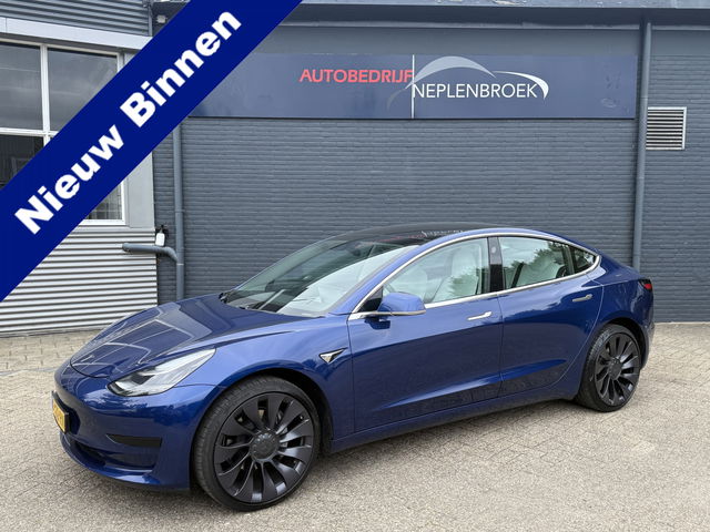 Tesla Model 3 - Standard RWD Plus 60 kWh Bj 2019 Km 56.000 Nap 2e eigen Dealer onderhouden NIEUWSTAAT !!