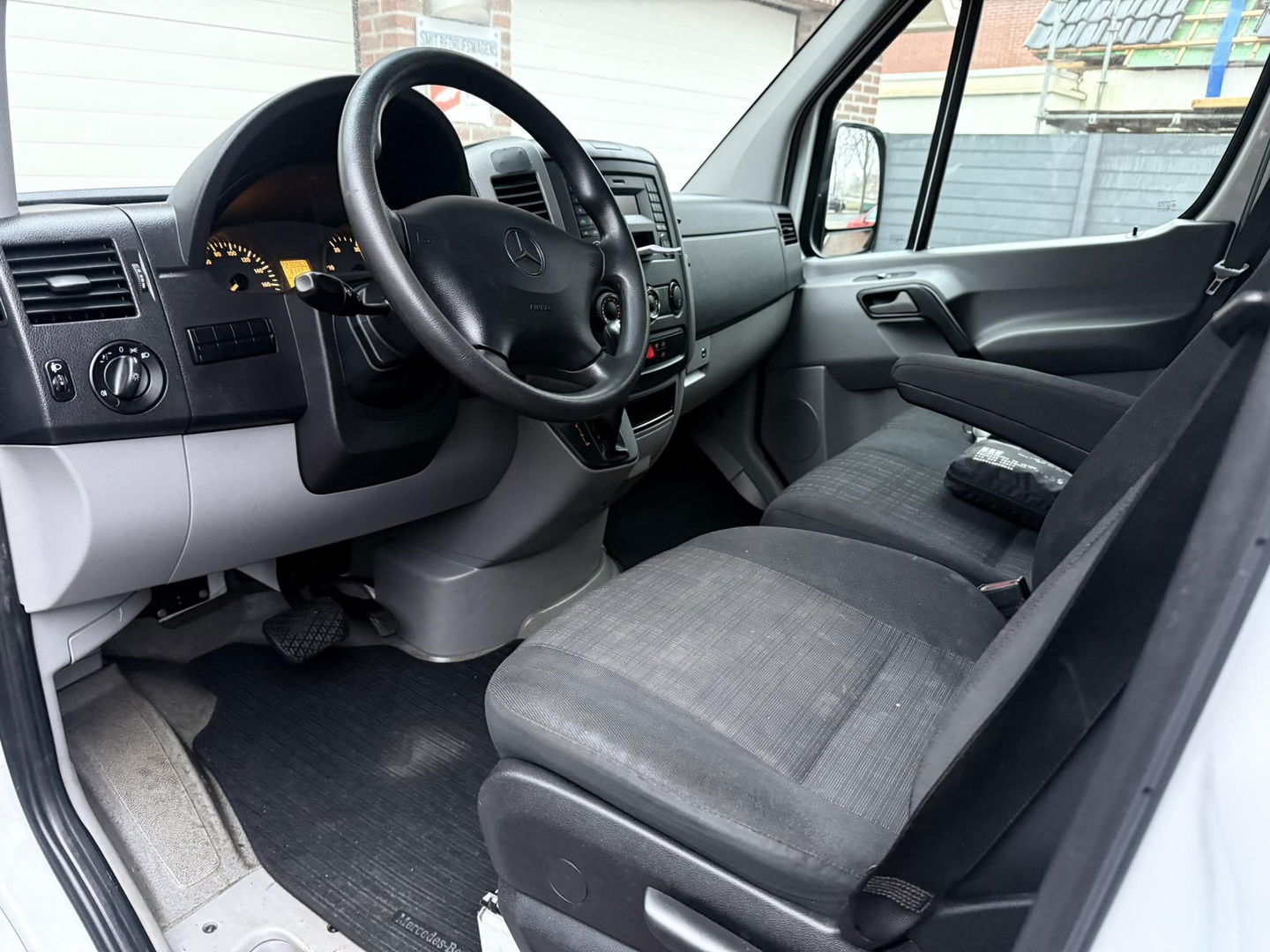 Mercedes-Benz Sprinter 311 2.2 CDI 366 L2H1 lang laag APK NAP automaat