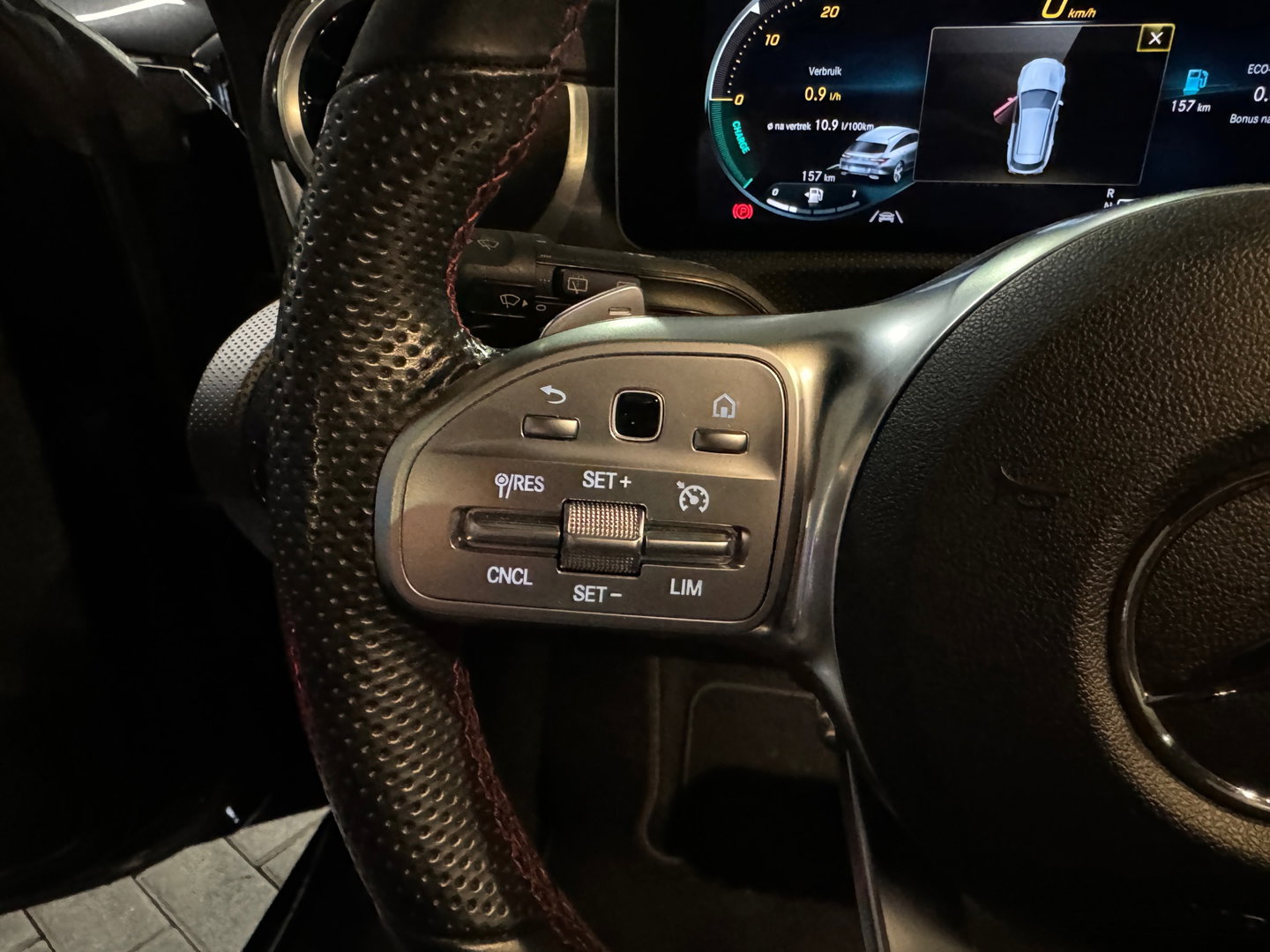 Mercedes-Benz CLA-Klasse Shooting Brake 180 AMG Pano|Sfeer