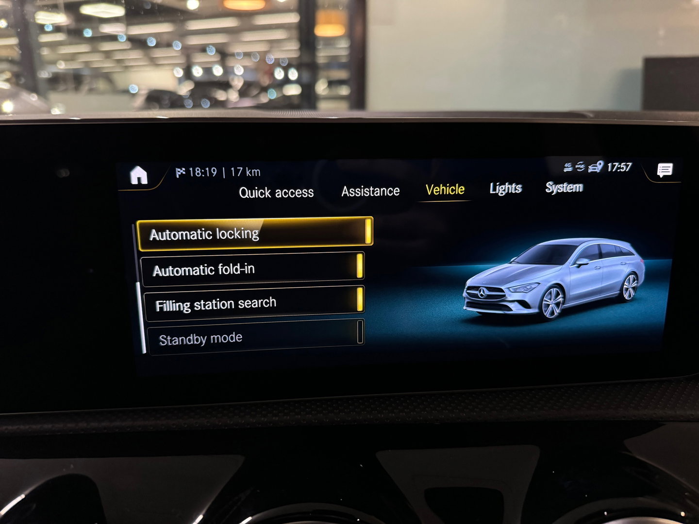 Mercedes-Benz CLA-Klasse Shooting Brake 180 AMG Pano|Sfeer