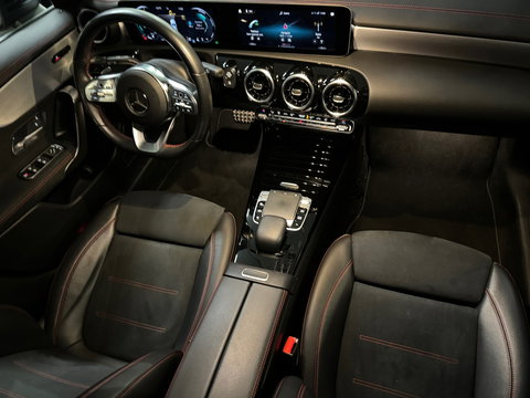 Mercedes-Benz CLA-Klasse Shooting Brake 180 AMG Pano|Sfeer