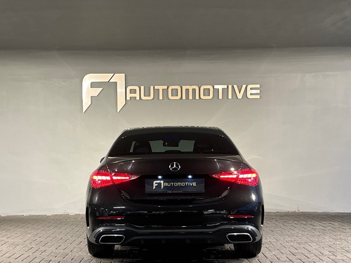 Mercedes-Benz C-Klasse 180 AMG Line Volleer|Night|Sfeer|NAP