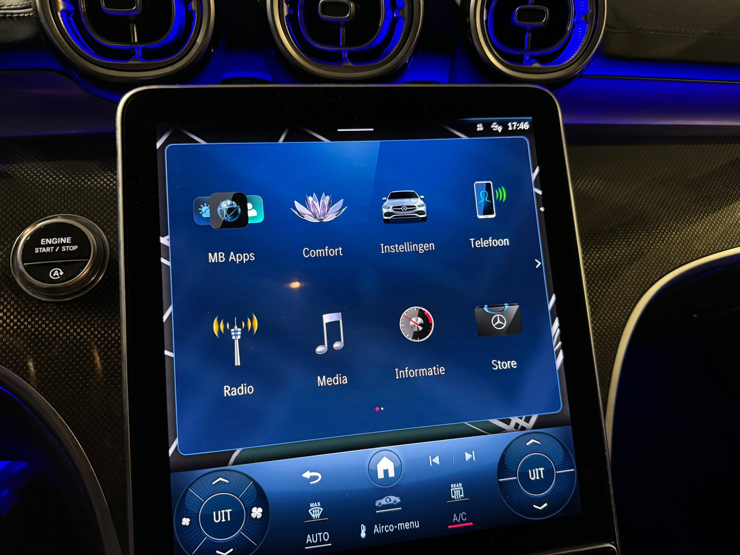 Mercedes-Benz C-Klasse 180 AMG Line Volleer|Night|Sfeer|NAP