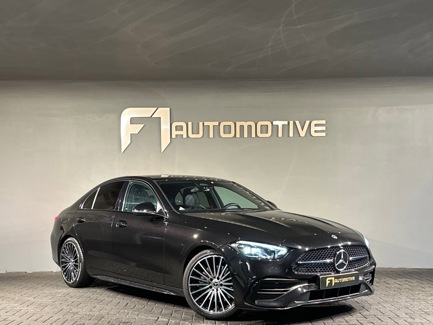 Mercedes-Benz C-Klasse 180 AMG Line Volleer|Night|Sfeer|NAP