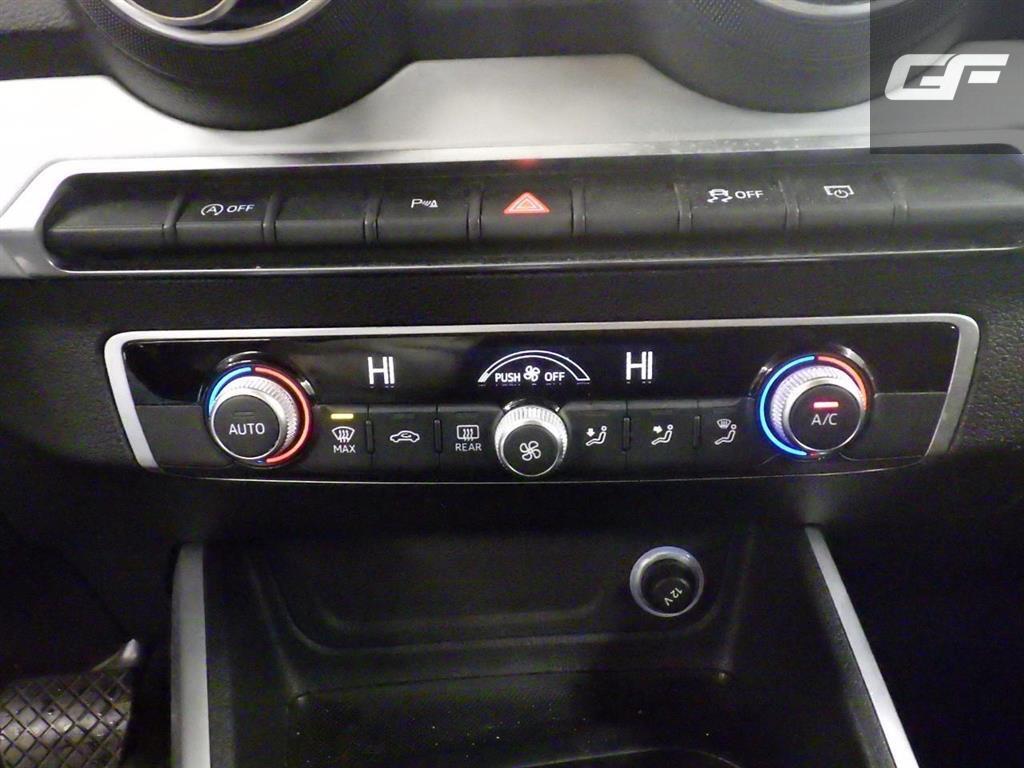 Audi Q2 35 TFSI S-Line Black Edition DSG Navi CarPlay