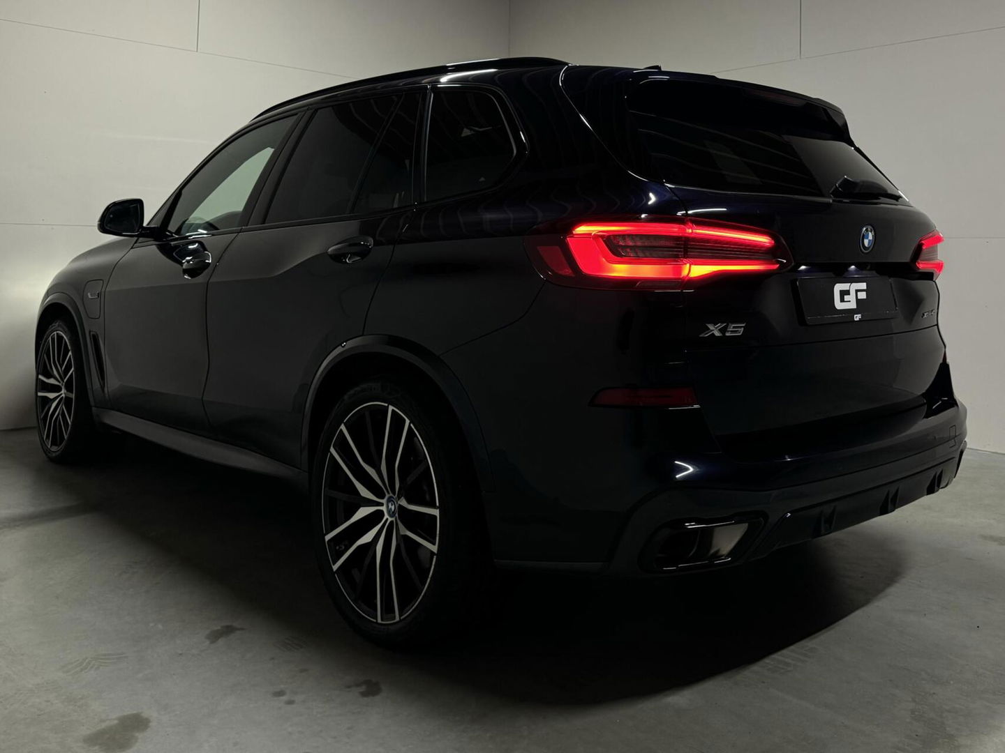 BMW X5 xDrive45e M-Sport Pano Laser IAS H/K HUD Trekh. 22” Leer
