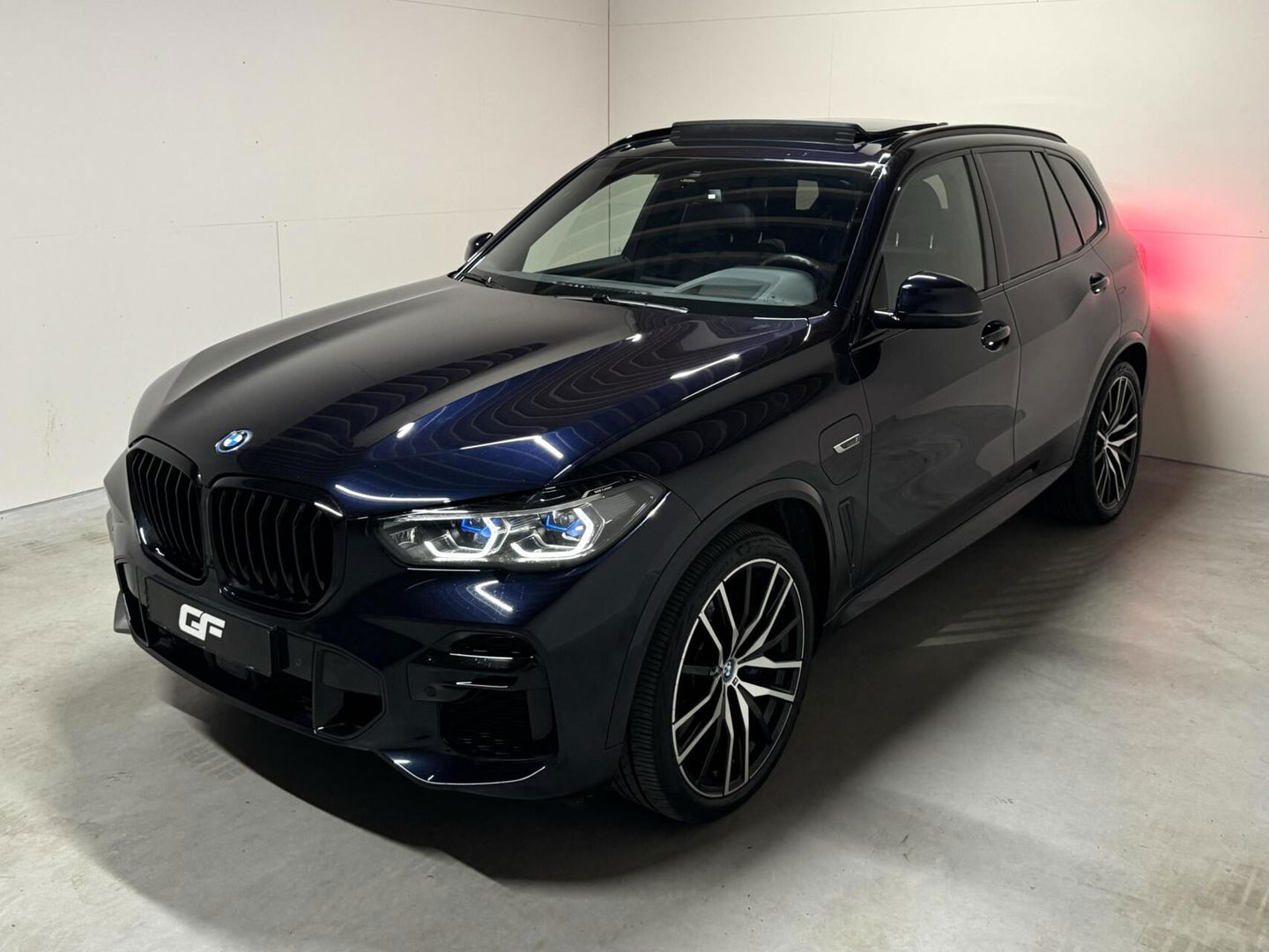 BMW X5 xDrive45e M-Sport Pano Laser IAS H/K HUD Trekh. 22” Leer