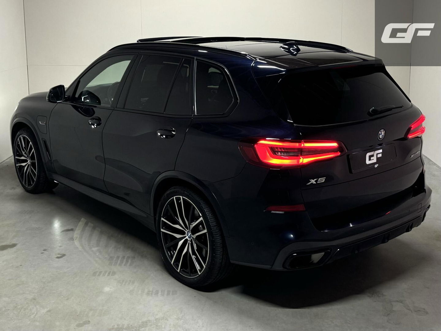 BMW X5 xDrive45e M-Sport Pano Laser IAS H/K HUD Trekh. 22” Leer